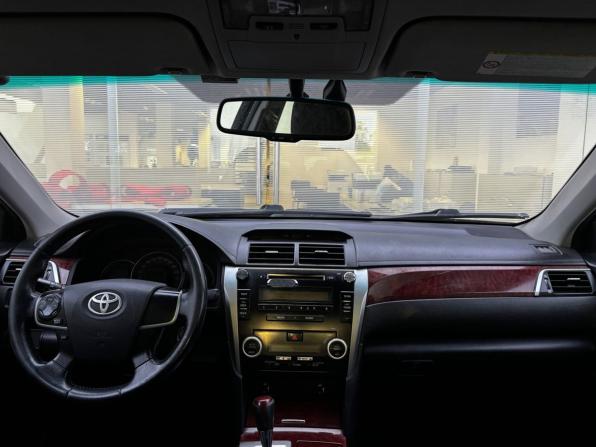 Toyota Camry VII (XV50) с пробегом 2012 года, цена 1 369 000 рублей, 315832 км, седан, Автокод Объявления