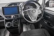 Toyota Voxy III (R80) Рестайлинг Барнаул  - изображение 42