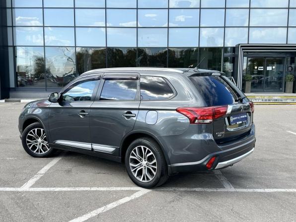 Mitsubishi Outlander III Рестайлинг 2 с пробегом 2015 года, цена 1 499 000 рублей, 146000 км, внедорожник, Автокод Объявления