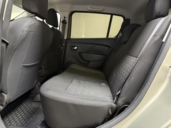 Renault Sandero II с пробегом 2017 года, цена 1 150 000 рублей, 92004 км, хэтчбек, Автокод Объявления