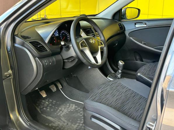 Hyundai Solaris I Рестайлинг с пробегом 2015 года, цена 789 000 рублей, 177747 км, седан, Автокод Объявления
