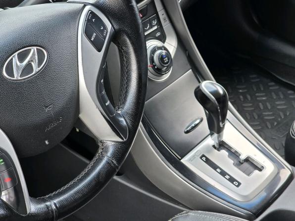 Hyundai Avante V с пробегом 2011 года, цена 599 000 рублей, 231249 км, седан, Автокод Объявления