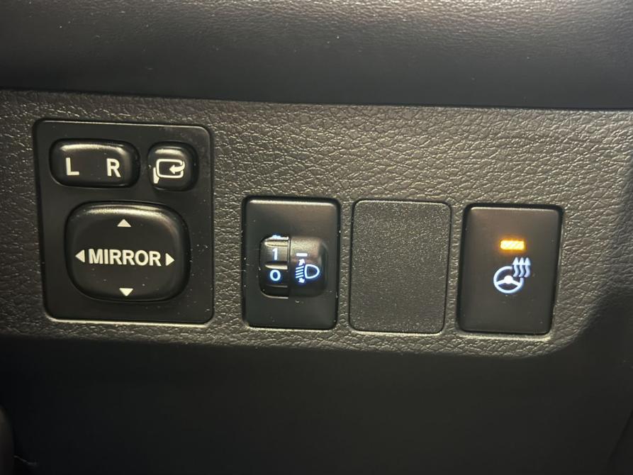 Toyota RAV4 IV (XA40) Рестайлинг Псков  - изображение 18