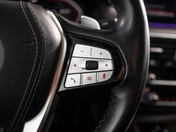 BMW 5 серии VII (G30/G31/G38) с пробегом 2019 года, цена 3 600 000 рублей, 117000 км, седан, Автокод Объявления