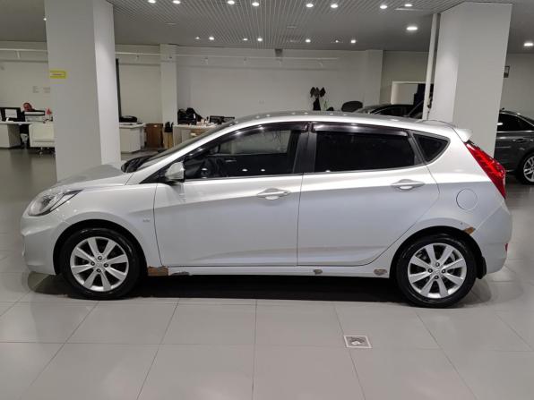 Hyundai Solaris I с пробегом 2012 года, цена 664 000 рублей, 176159 км, хэтчбек, Автокод Объявления