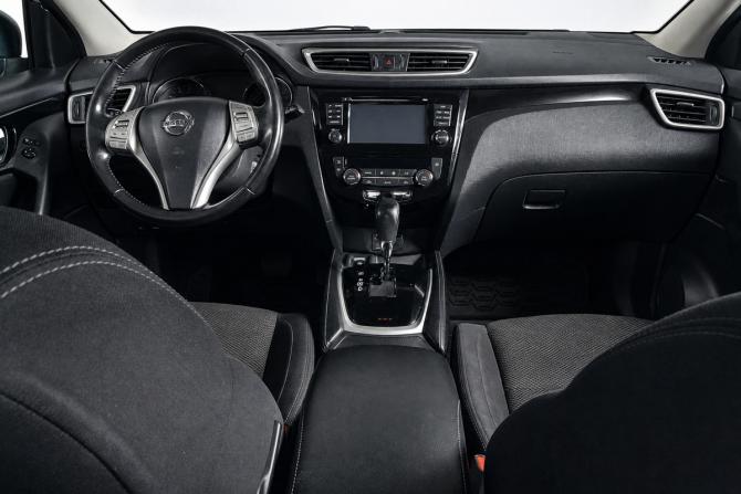 Nissan Qashqai II с пробегом 2017 года, цена 1 829 000 рублей, 170610 км, внедорожник, Автокод Объявления