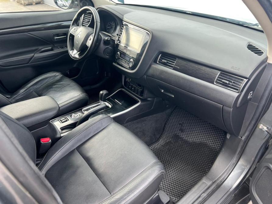 Mitsubishi Outlander III Рестайлинг 2 Санкт-Петербург  - изображение 20