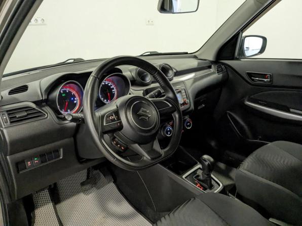 Suzuki Swift V Рестайлинг с пробегом 2024 года, цена 1 800 000 рублей, 23913 км, хэтчбек, Автокод Объявления
