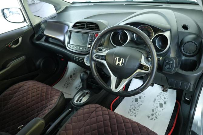 Honda Fit II с пробегом 2009 года, цена 799 000 рублей, 225000 км, хэтчбек, Автокод Объявления