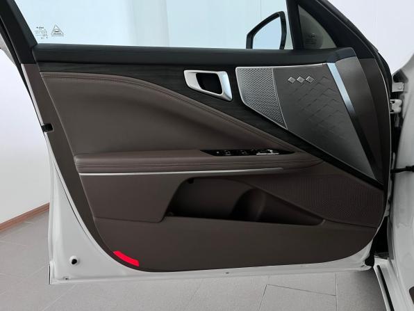 Kia K8 I с пробегом 2021 года, цена 3 200 000 рублей, 113315 км, седан, Автокод Объявления