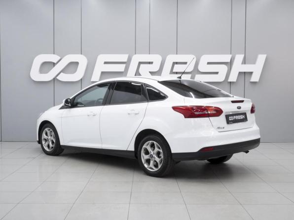 Ford Focus III Рестайлинг с пробегом 2015 года, цена 930 000 рублей, 218001 км, седан, Автокод Объявления