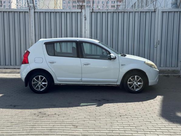 Renault Sandero I с пробегом 2012 года, цена 525 000 рублей, 237332 км, хэтчбек, Автокод Объявления