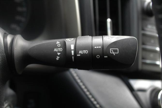 Toyota RAV4 IV (XA40) Рестайлинг с пробегом 2016 года, цена 2 790 000 рублей, 98836 км, внедорожник, Автокод Объявления