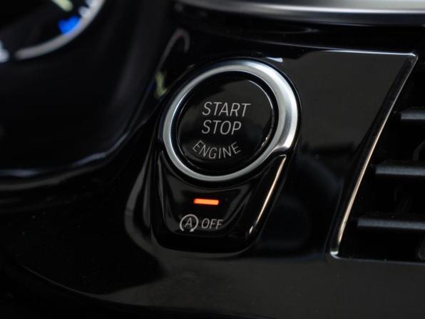 BMW 5 серии VII (G30/G31/G38) с пробегом 2017 года, цена 2 750 000 рублей, 214858 км, седан, Автокод Объявления