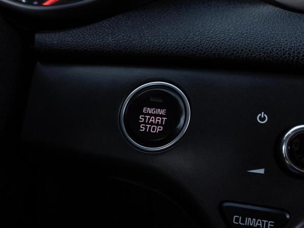 Kia Sportage IV Рестайлинг с пробегом 2019 года, цена 2 175 000 рублей, 109441 км, внедорожник, Автокод Объявления