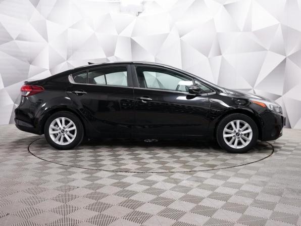 Kia Forte II Рестайлинг с пробегом 2016 года, цена 1 350 000 рублей, 135000 км, седан, Автокод Объявления