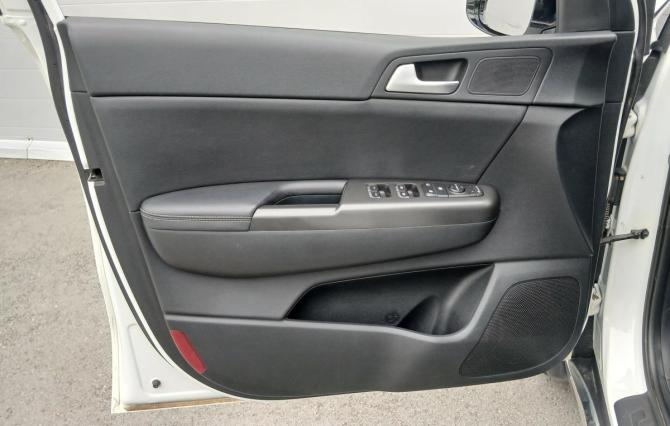 Kia Sportage IV Рестайлинг с пробегом 2018 года, цена 2 197 000 рублей, 162783 км, внедорожник, Автокод Объявления