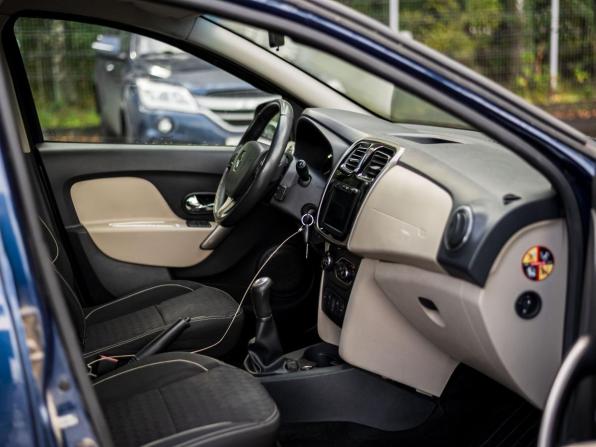Renault Logan II с пробегом 2014 года, цена 348 000 рублей, 188331 км, седан, Автокод Объявления
