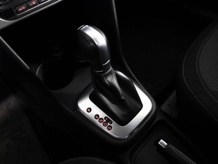 Volkswagen Polo V Рестайлинг Санкт-Петербург  - изображение 12