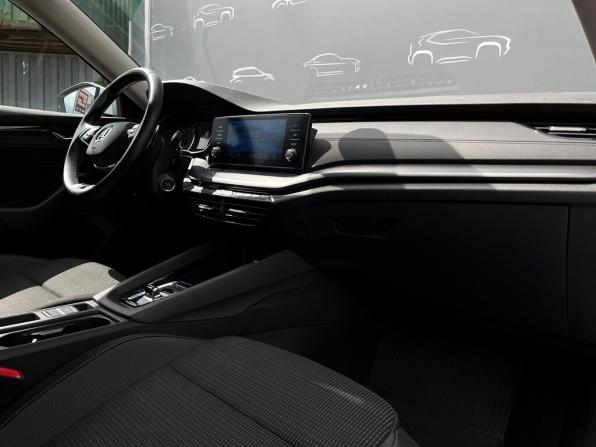 Skoda Octavia IV (A8) с пробегом 2021 года, цена 2 010 200 рублей, 105763 км, лифтбек, Автокод Объявления