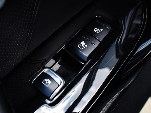 Kia Mohave I Рестайлинг 2 с пробегом 2022 года, цена 5 400 000 рублей, 101954 км, внедорожник, Автокод Объявления