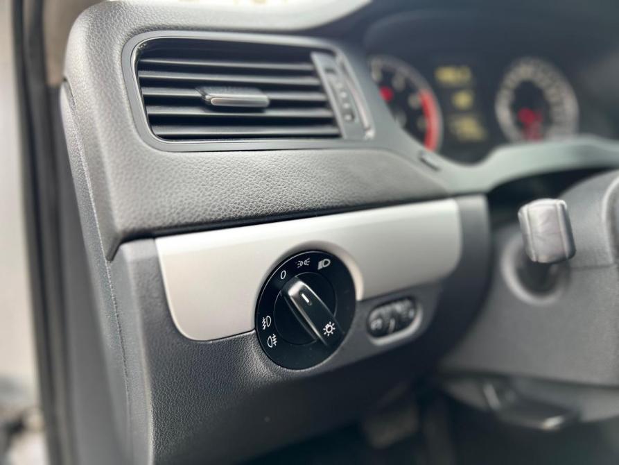 Volkswagen Jetta VI Альметьевск  - изображение 13