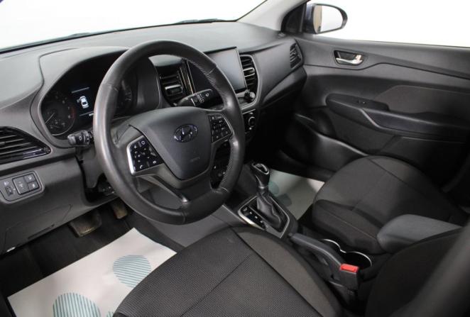 Hyundai Solaris II Рестайлинг с пробегом 2021 года, цена 1 635 000 рублей, 85051 км, седан, Автокод Объявления