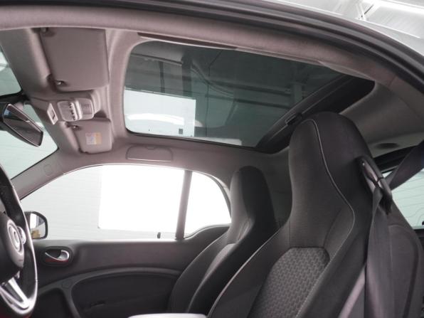 Smart Fortwo III с пробегом 2020 года, цена 2 299 000 рублей, 44908 км, хэтчбек, Автокод Объявления