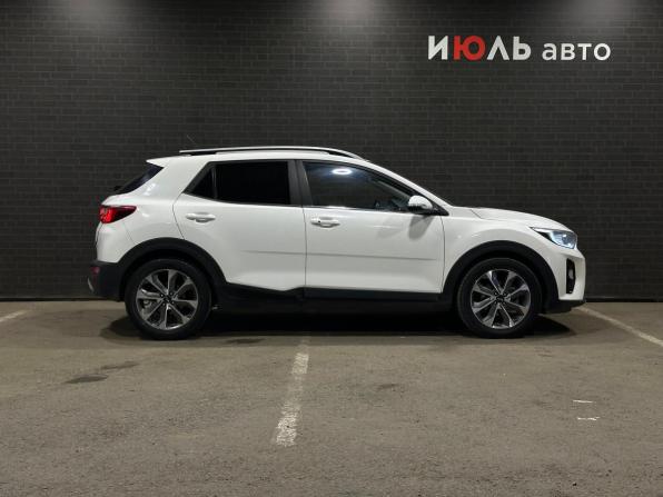 Kia Stonic I с пробегом 2019 года, цена 1 550 000 рублей, 121784 км, внедорожник, Автокод Объявления