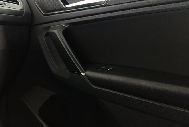 Volkswagen Tiguan II с пробегом 2017 года, цена 2 390 000 рублей, 240582 км, внедорожник, Автокод Объявления