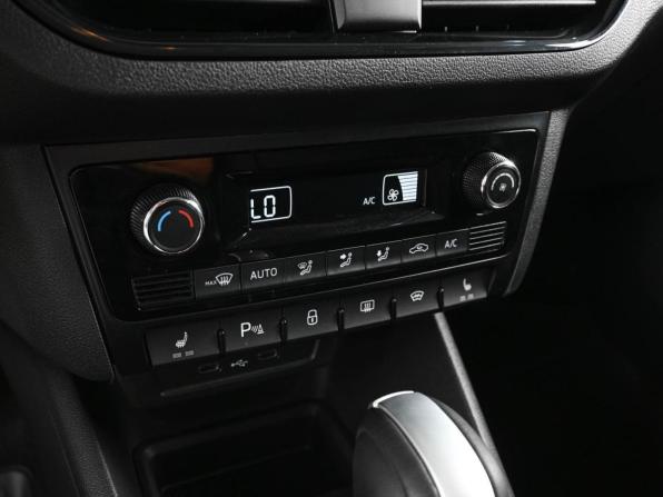 Volkswagen Polo VI с пробегом 2021 года, цена 1 689 000 рублей, 48424 км, лифтбек, Автокод Объявления