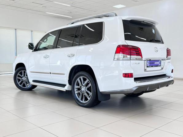 Lexus LX III Рестайлинг с пробегом 2014 года, цена 4 750 000 рублей, 211000 км, внедорожник, Автокод Объявления