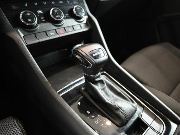 Skoda Karoq I с пробегом 2021 года, цена 2 750 000 рублей, 46495 км, внедорожник, Автокод Объявления