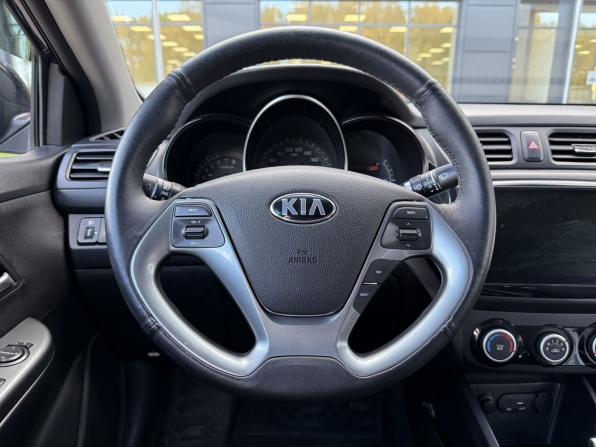 Kia Rio III Рестайлинг с пробегом 2015 года, цена 819 000 рублей, 250505 км, седан, Автокод Объявления