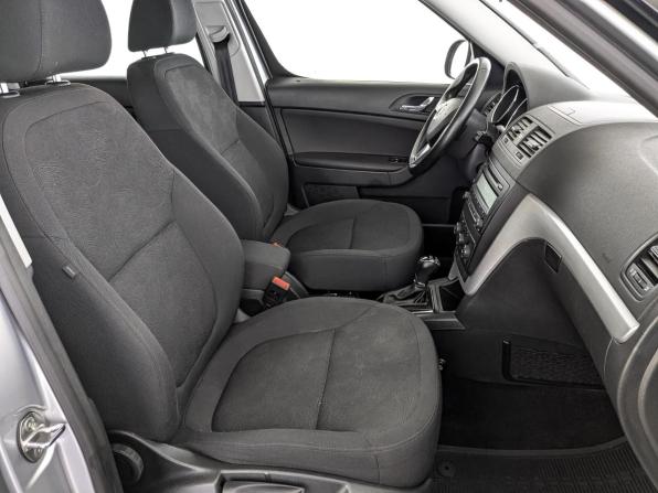 Skoda Yeti I Рестайлинг с пробегом 2014 года, цена 1 240 000 рублей, 102059 км, внедорожник, Автокод Объявления