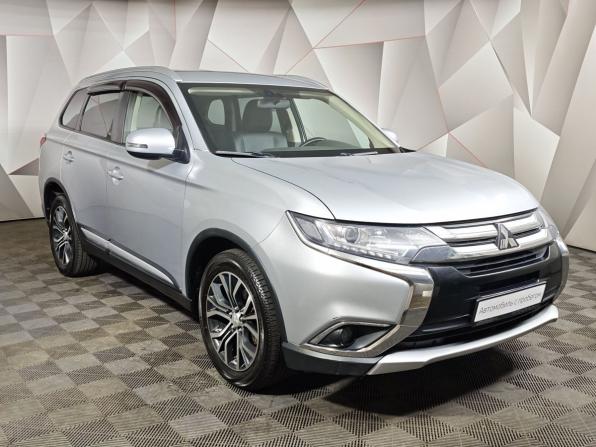 Mitsubishi Outlander III Рестайлинг 2 с пробегом 2017 года, цена 1 855 000 рублей, 97501 км, внедорожник, Автокод Объявления