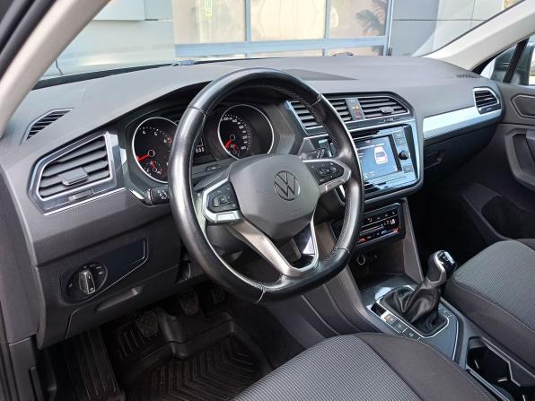 Volkswagen Tiguan II Рестайлинг с пробегом 2021 года, цена 2 444 500 рублей, 83691 км, внедорожник, Автокод Объявления