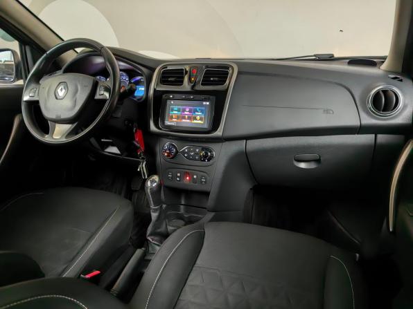 Renault Sandero II с пробегом 2016 года, цена 888 000 рублей, 87803 км, хэтчбек, Автокод Объявления