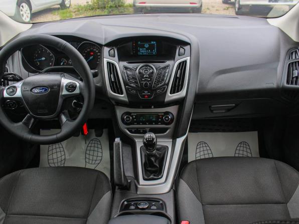 Ford Focus III с пробегом 2014 года, цена 670 000 рублей, 240380 км, седан, Автокод Объявления