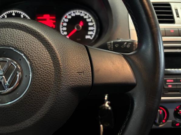 Volkswagen Polo V с пробегом 2013 года, цена 559 000 рублей, 212000 км, седан, Автокод Объявления