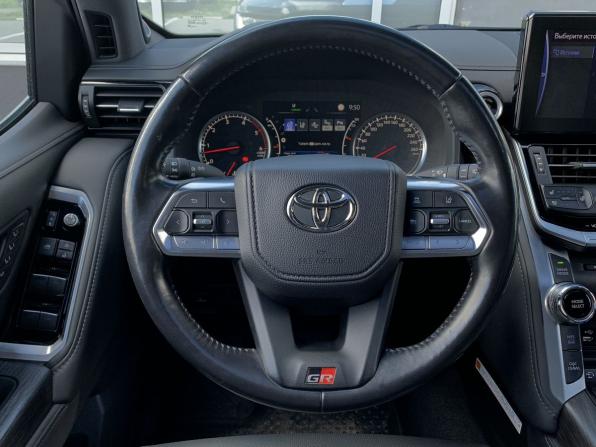 Toyota Land Cruiser 300 Series с пробегом 2021 года, цена 10 439 000 рублей, 123134 км, внедорожник, Автокод Объявления