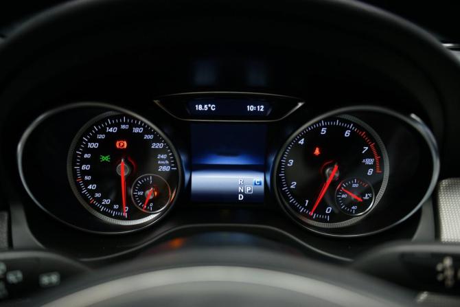 Mercedes-Benz GLA I (X156) Рестайлинг с пробегом 2019 года, цена 2 483 000 рублей, 75000 км, внедорожник, Автокод Объявления