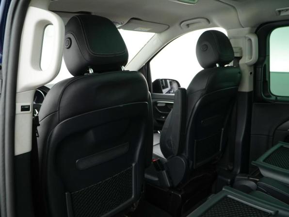 Mercedes-Benz V-Класс III (W447) Рестайлинг с пробегом 2021 года, цена 8 999 077 рублей, 39163 км, минивэн, Автокод Объявления