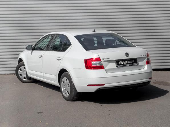 Skoda Octavia III (A7) Рестайлинг с пробегом 2020 года, цена 2 145 000 рублей, 65372 км, лифтбек, Автокод Объявления