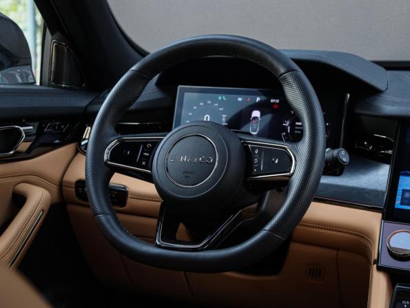 Lynk &amp; Co 09 с пробегом 2023 года, цена 5 400 000 рублей, 27104 км, внедорожник, Автокод Объявления