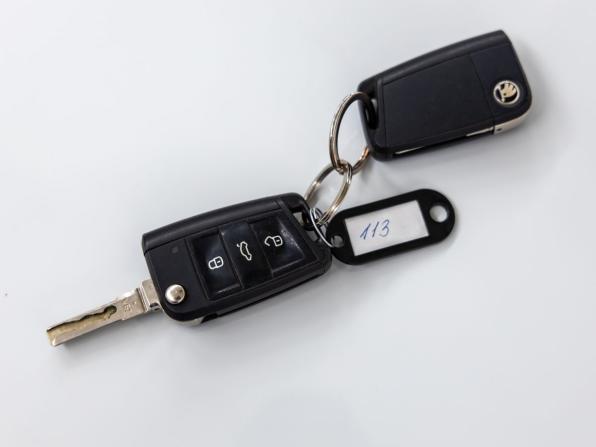 Skoda Rapid I с пробегом 2016 года, цена 998 000 рублей, 120494 км, лифтбек, Автокод Объявления