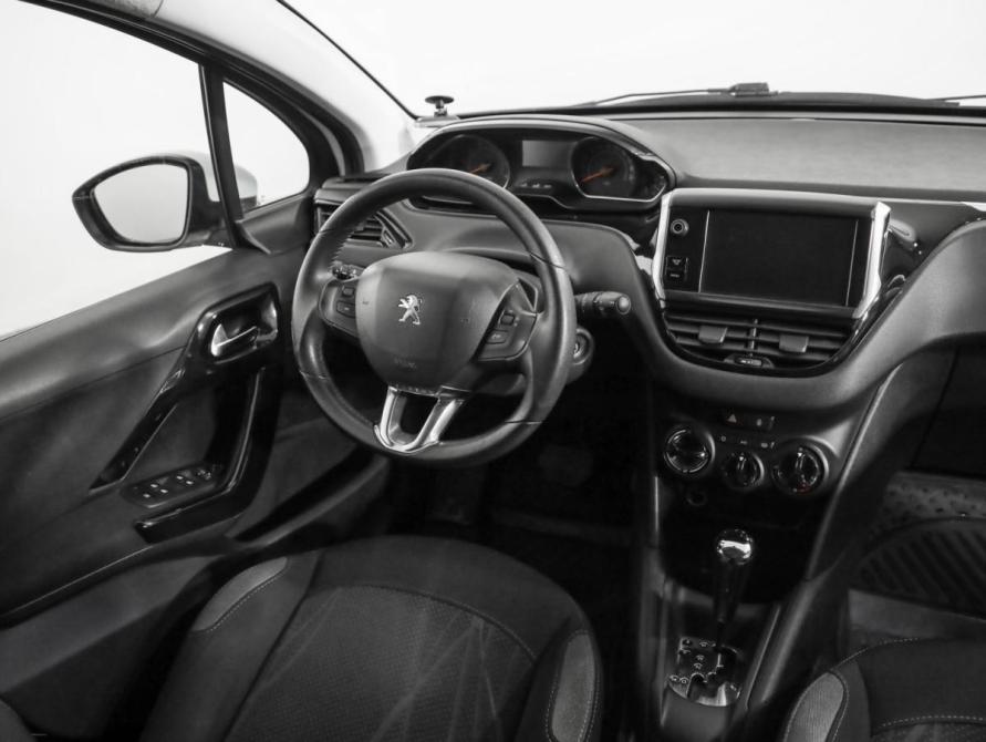 Peugeot 208 I Санкт-Петербург  - изображение 10