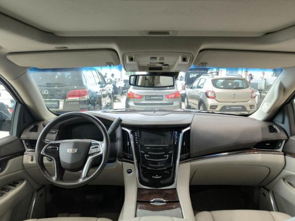 Cadillac Escalade IV с пробегом 2015 года, цена 3 950 000 рублей, 156868 км, внедорожник, Автокод Объявления