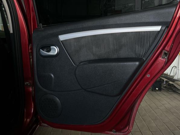 Renault Sandero I с пробегом 2012 года, цена 635 000 рублей, 125157 км, хэтчбек, Автокод Объявления