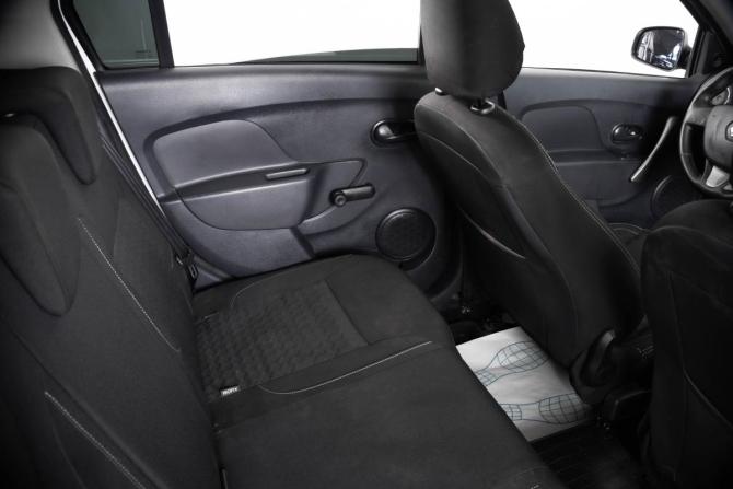 Renault Logan II с пробегом 2017 года, цена 779 000 рублей, 195000 км, седан, Автокод Объявления